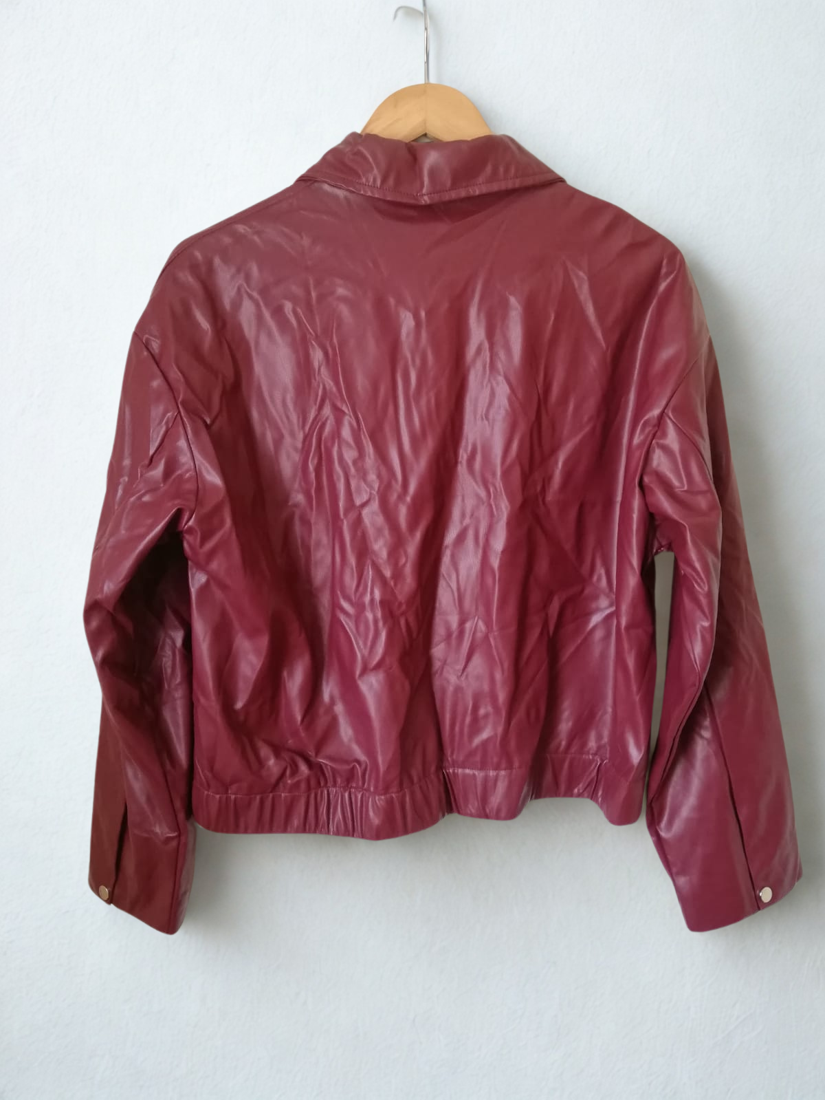 Chaqueta pu (cuerina) burdeo